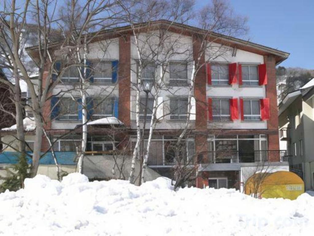 ヴィラ　アルペン 山ノ内町 エクステリア 写真