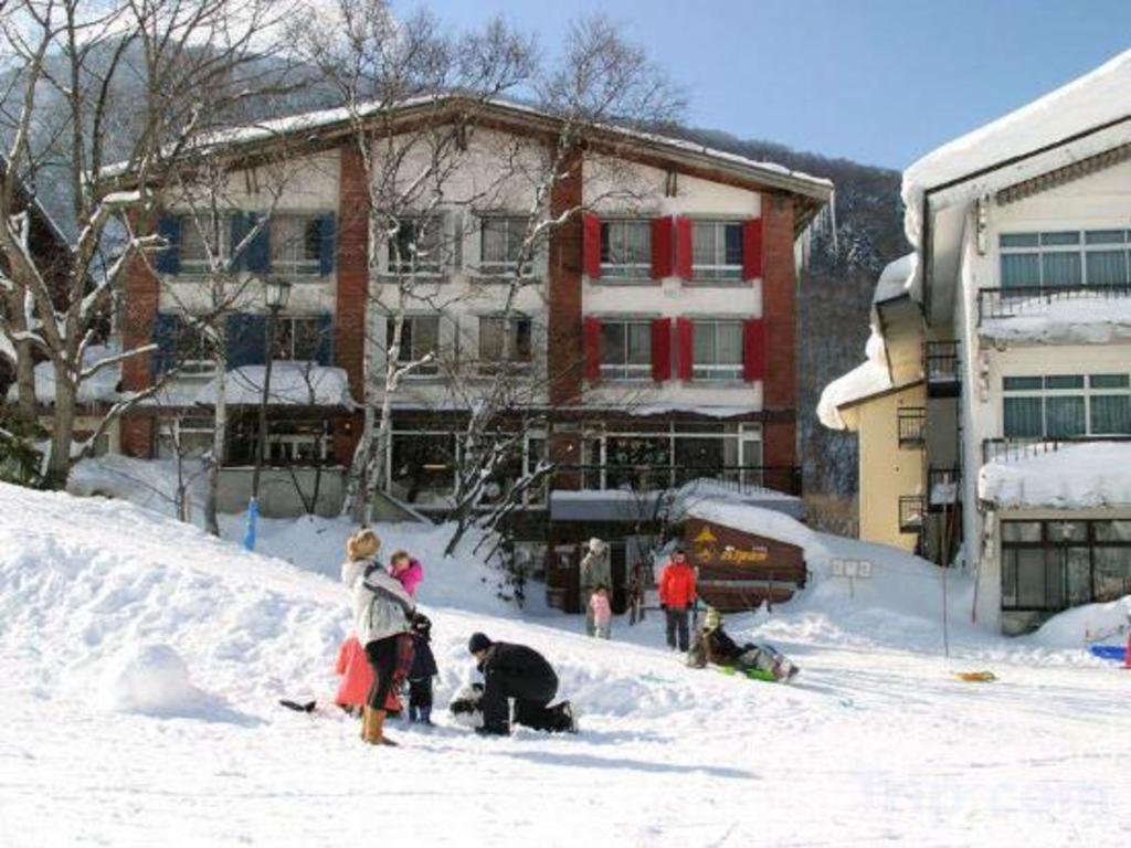 ヴィラ　アルペン 山ノ内町 エクステリア 写真