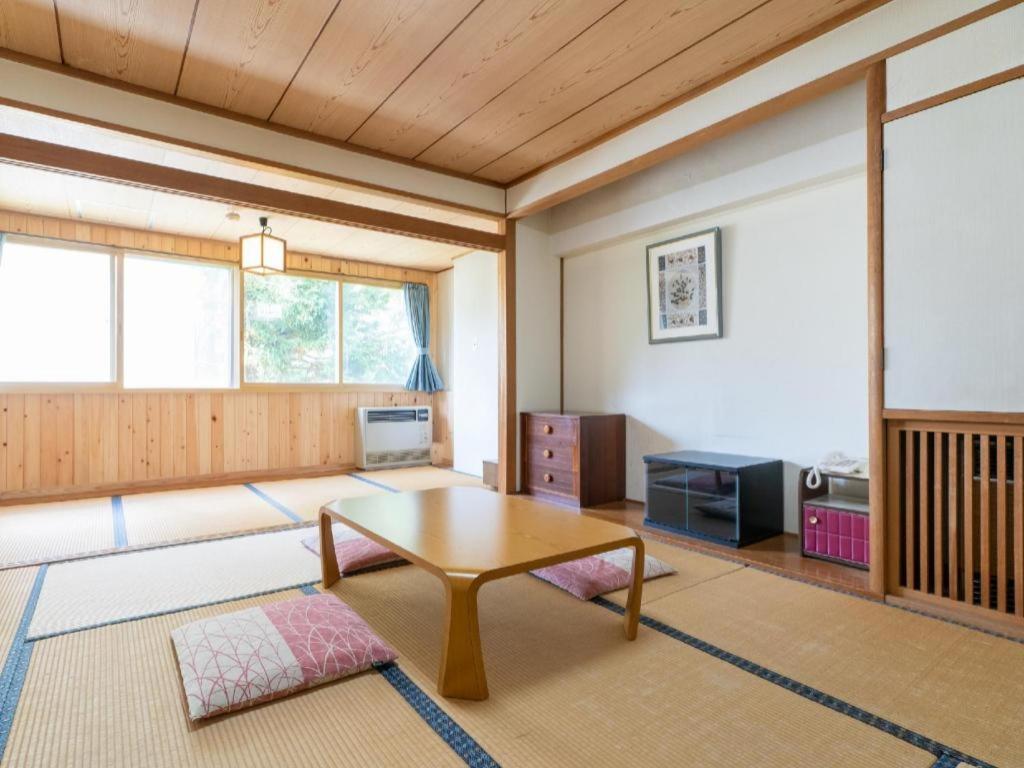 ヴィラ　アルペン 山ノ内町 エクステリア 写真
