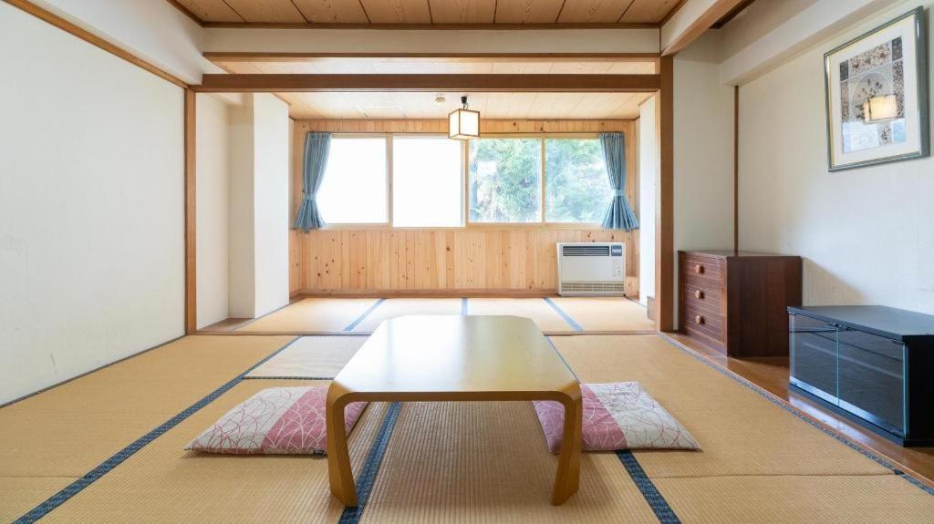 ヴィラ　アルペン 山ノ内町 エクステリア 写真