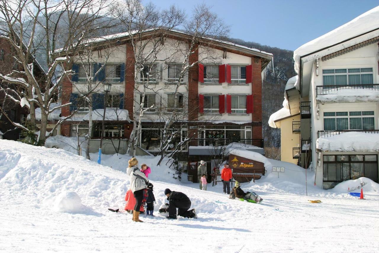 ヴィラ　アルペン 山ノ内町 エクステリア 写真